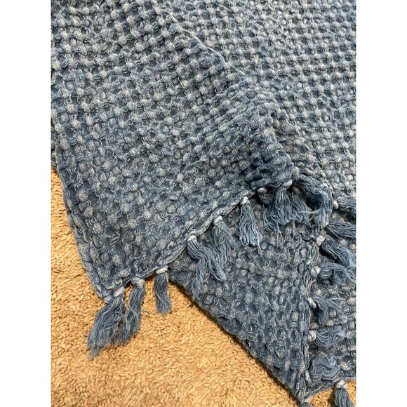 Blue Textured 100% Cotton Throw Blanket With Tassel Edges - Picture 3 of 4